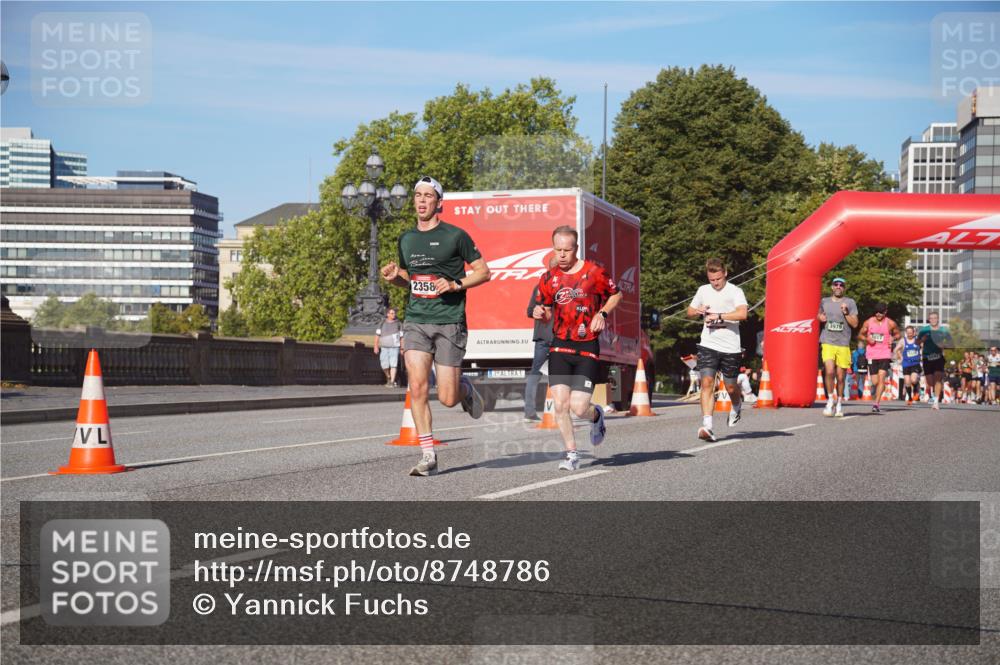 07.09.2025 - BARMER Alsterlauf Yannick Fuchs http://msf.ph/oto/8748786 07.09.2025 09:33:30 Laufen 2358, 1, 3979, 2017 meine-sportfotos.de