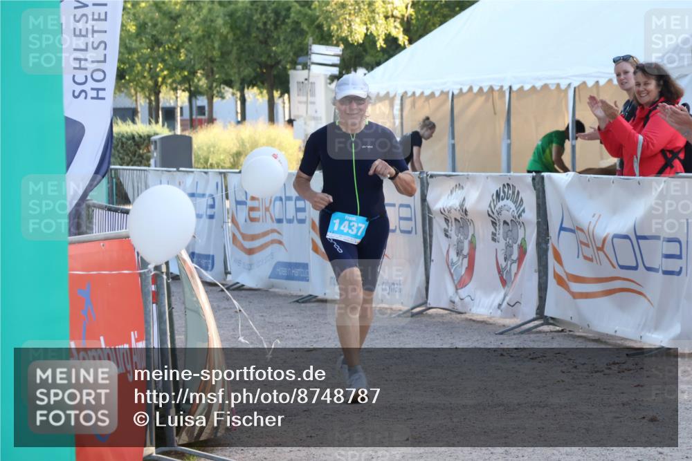07.09.2025 - 19. Norderstedt Triathlon Luisa Fischer http://msf.ph/oto/8748787 07.09.2025 18:08:51 Ziel 1437 meine-sportfotos.de