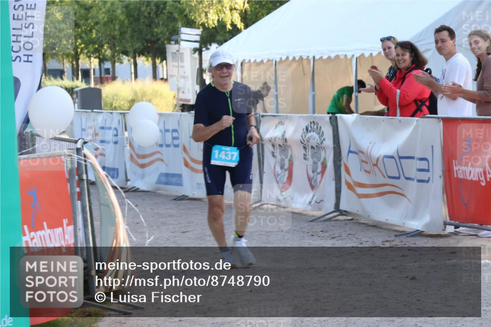 07.09.2025 - 19. Norderstedt Triathlon Luisa Fischer http://msf.ph/oto/8748790 07.09.2025 18:08:51 Ziel 1437 meine-sportfotos.de