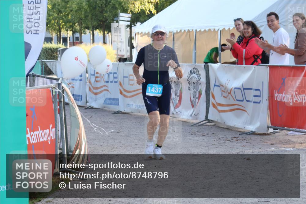 07.09.2025 - 19. Norderstedt Triathlon Luisa Fischer http://msf.ph/oto/8748796 07.09.2025 18:08:52 Ziel 1437 meine-sportfotos.de