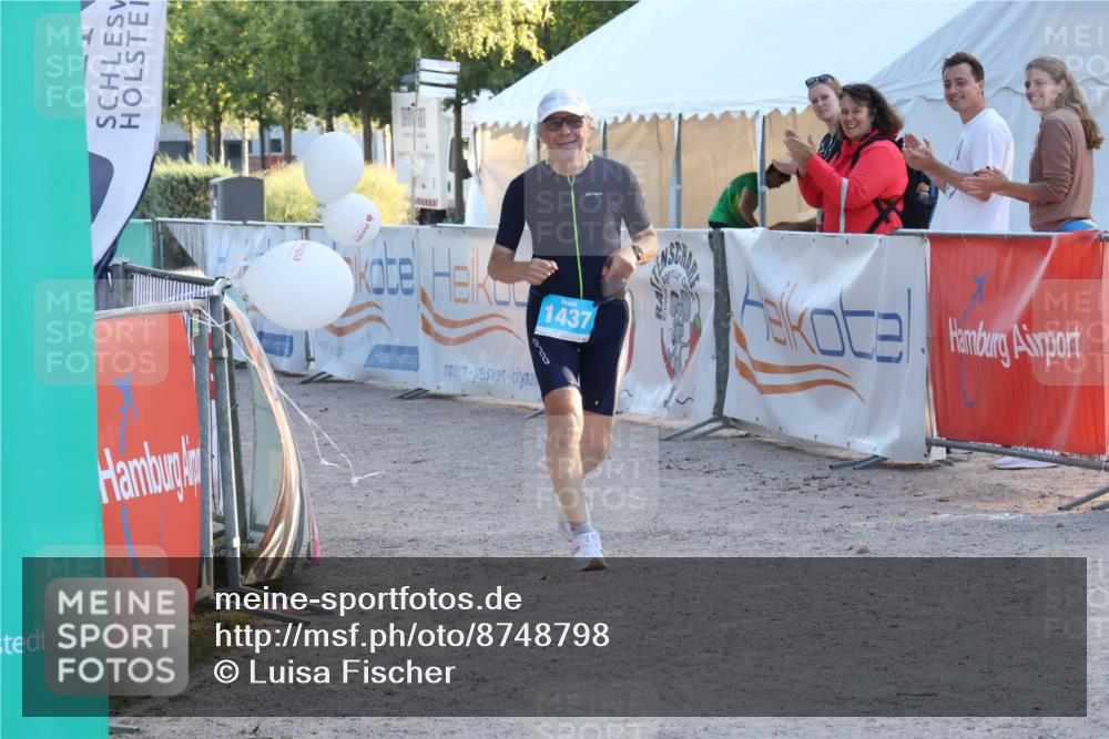07.09.2025 - 19. Norderstedt Triathlon Luisa Fischer http://msf.ph/oto/8748798 07.09.2025 18:08:52 Ziel 1437 meine-sportfotos.de