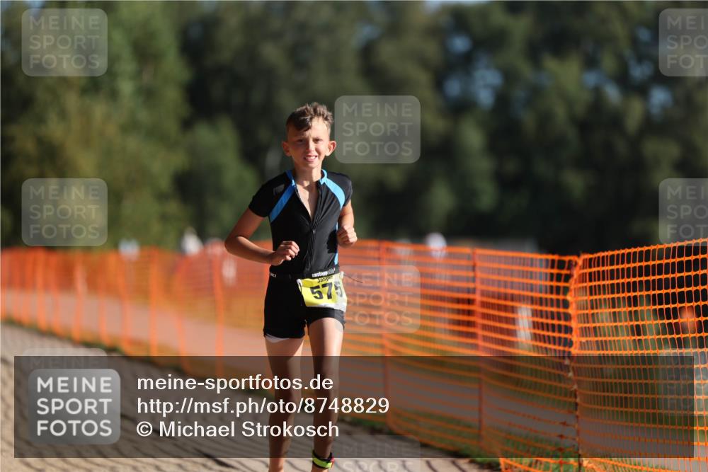 07.09.2025 - 19. Norderstedt Triathlon Michael Strokosch http://msf.ph/oto/8748829 07.09.2025 09:47:38 Laufen 575 meine-sportfotos.de