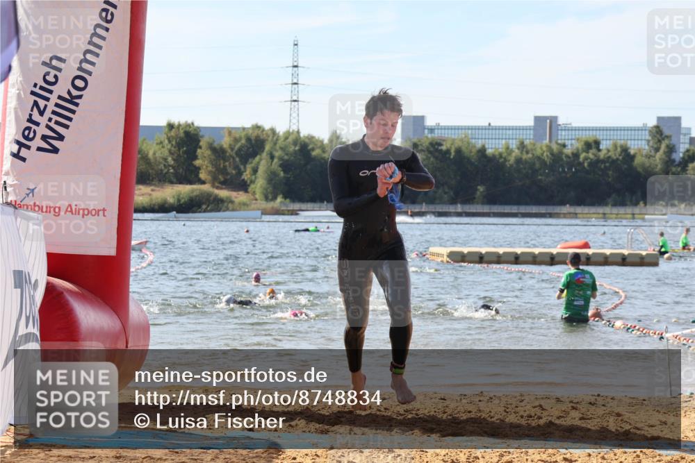 07.09.2025 - 19. Norderstedt Triathlon Luisa Fischer http://msf.ph/oto/8748834 07.09.2025 10:54:08 Schwimmen 1199, 1313 meine-sportfotos.de