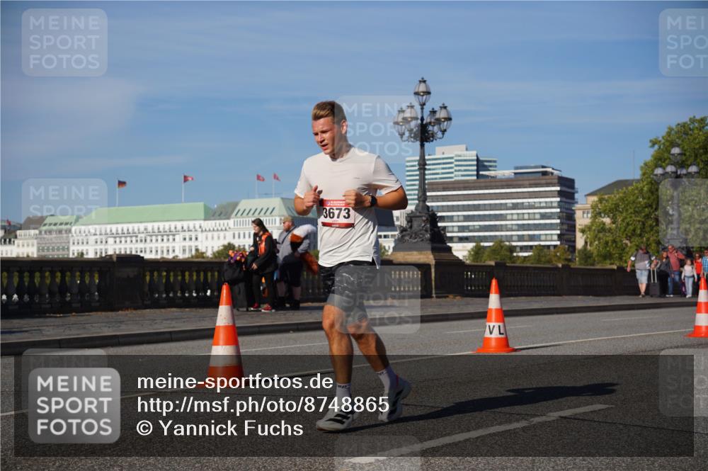 07.09.2025 - BARMER Alsterlauf Yannick Fuchs http://msf.ph/oto/8748865 07.09.2025 09:33:34 Laufen 3673 meine-sportfotos.de