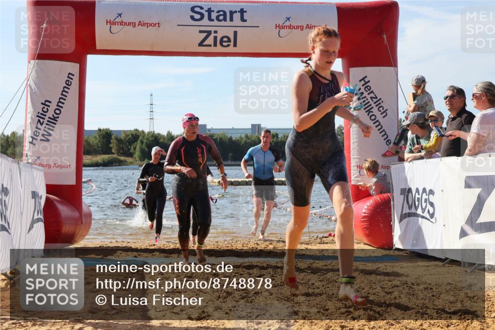 07.09.2025 - 19. Norderstedt Triathlon Luisa Fischer http://msf.ph/oto/8748878 07.09.2025 10:54:22 Schwimmen 199, 734, 770, 1182, 1187, 1200 meine-sportfotos.de