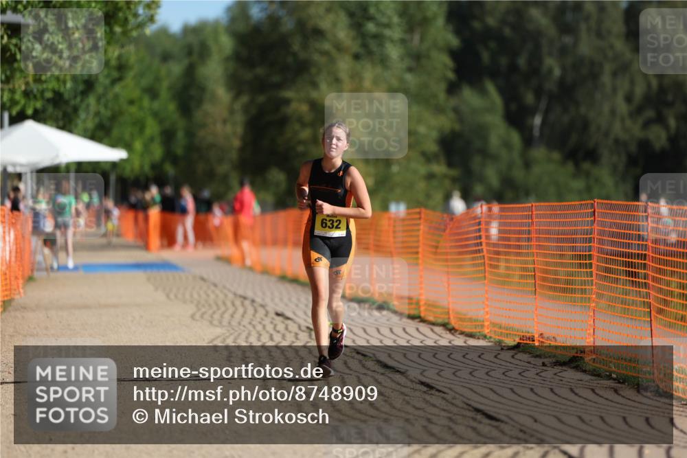 07.09.2025 - 19. Norderstedt Triathlon Michael Strokosch http://msf.ph/oto/8748909 07.09.2025 09:47:44 Laufen 575, 632 meine-sportfotos.de