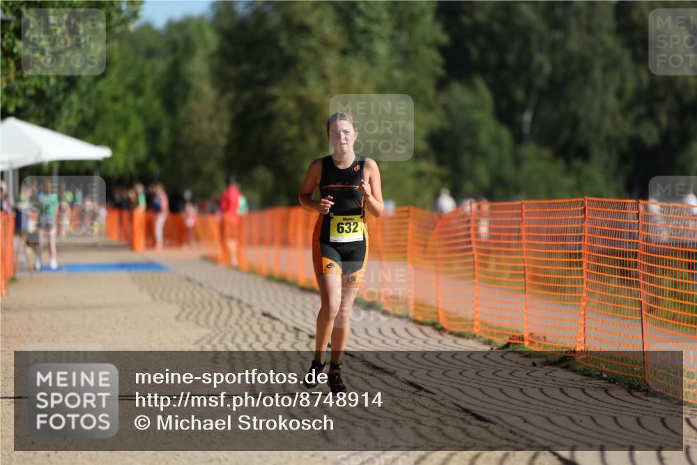 07.09.2025 - 19. Norderstedt Triathlon Michael Strokosch http://msf.ph/oto/8748914 07.09.2025 09:47:45 Laufen 632 meine-sportfotos.de