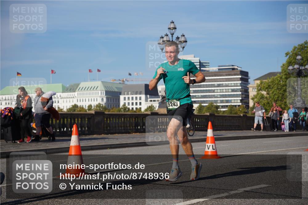 07.09.2025 - BARMER Alsterlauf Yannick Fuchs http://msf.ph/oto/8748936 07.09.2025 09:33:38 Laufen 5243 meine-sportfotos.de