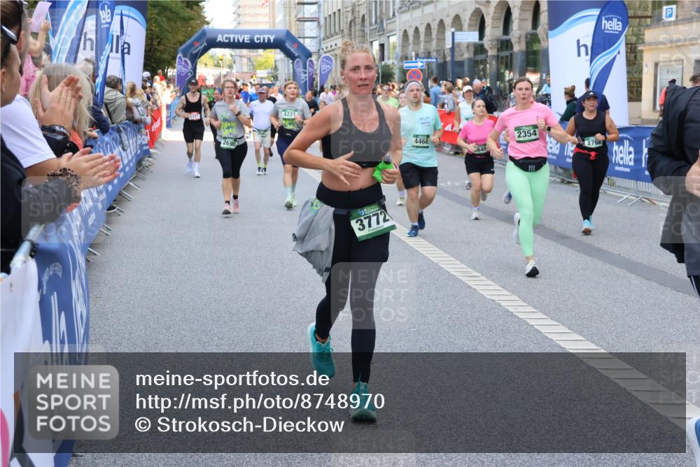 07.09.2025 - BARMER Alsterlauf Strokosch-Dieckow http://msf.ph/oto/8748970 07.09.2025 10:16:15 Ziel 2114, 2431, 2857, 3011, 3127, 3808, 3933, 4047, 4154, 4495, 4497, 4534, 4673, 4674, 5163, 5261, 5597, 5936, 6110, 8361, 8433 meine-sportfotos.de