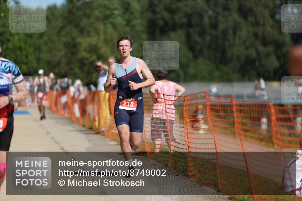 07.09.2025 - 19. Norderstedt Triathlon Michael Strokosch http://msf.ph/oto/8749002 07.09.2025 12:40:47 Laufen 218, 233, 1392 meine-sportfotos.de