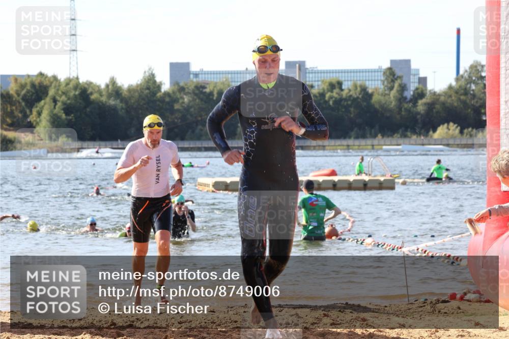 07.09.2025 - 19. Norderstedt Triathlon Luisa Fischer http://msf.ph/oto/8749006 07.09.2025 10:54:49 Schwimmen 284, 771, 833 meine-sportfotos.de
