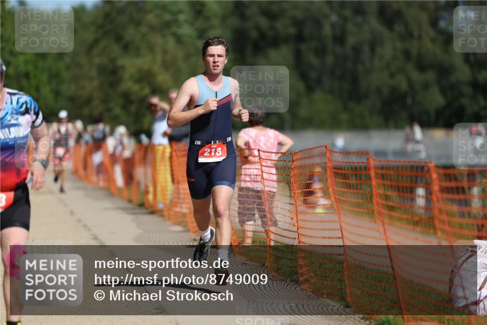 07.09.2025 - 19. Norderstedt Triathlon Michael Strokosch http://msf.ph/oto/8749009 07.09.2025 12:40:47 Laufen 218, 233, 1392 meine-sportfotos.de