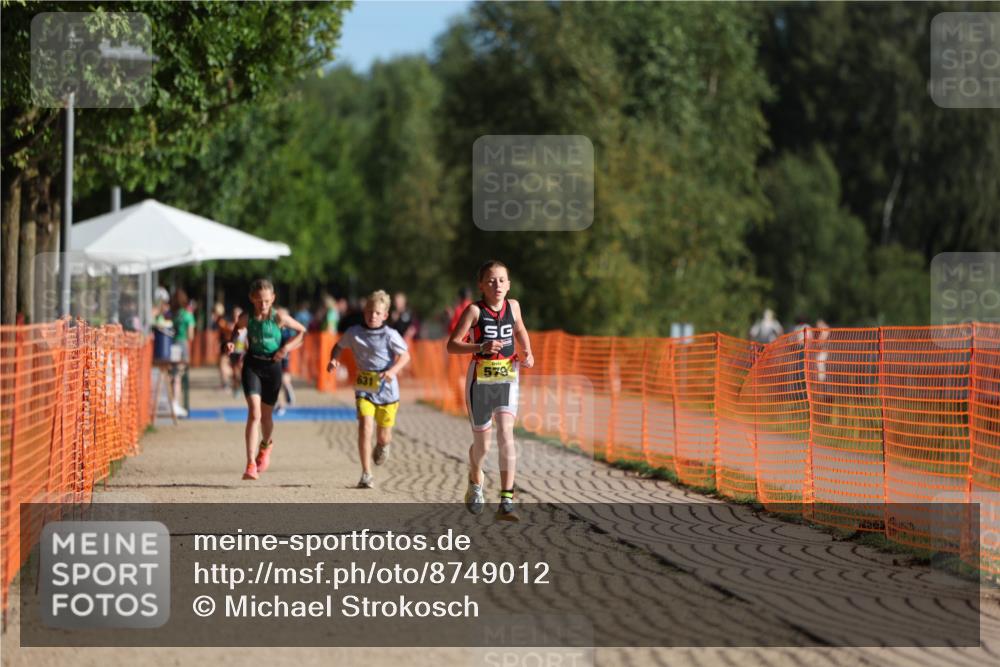 07.09.2025 - 19. Norderstedt Triathlon Michael Strokosch http://msf.ph/oto/8749012 07.09.2025 09:48:11 Laufen 579 meine-sportfotos.de