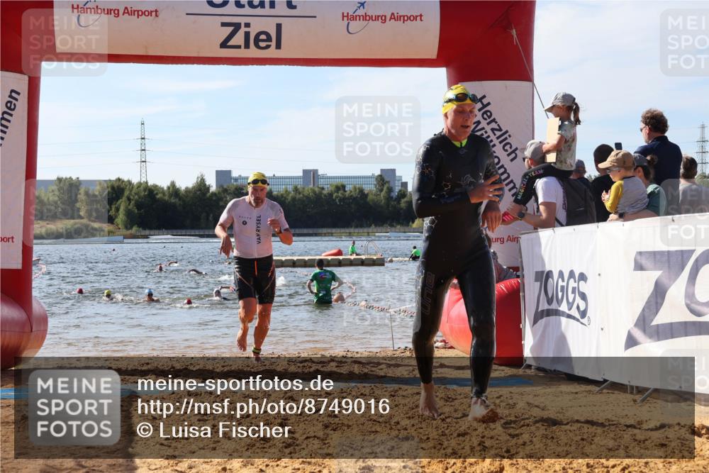 07.09.2025 - 19. Norderstedt Triathlon Luisa Fischer http://msf.ph/oto/8749016 07.09.2025 10:54:51 Schwimmen 284, 771, 833 meine-sportfotos.de