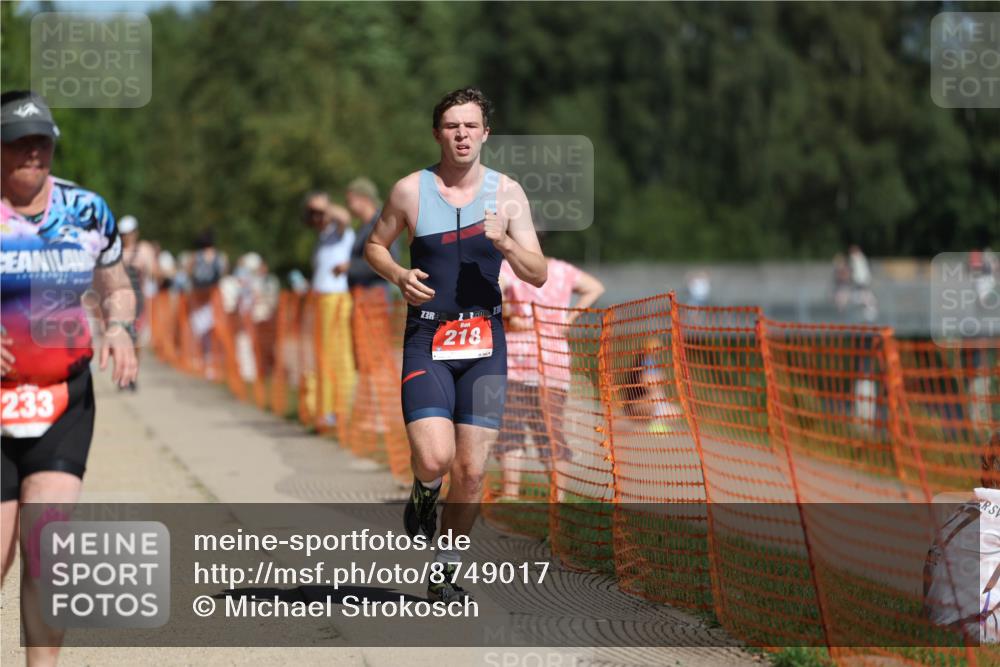 07.09.2025 - 19. Norderstedt Triathlon Michael Strokosch http://msf.ph/oto/8749017 07.09.2025 12:40:48 Laufen 218, 233, 1387, 1392 meine-sportfotos.de