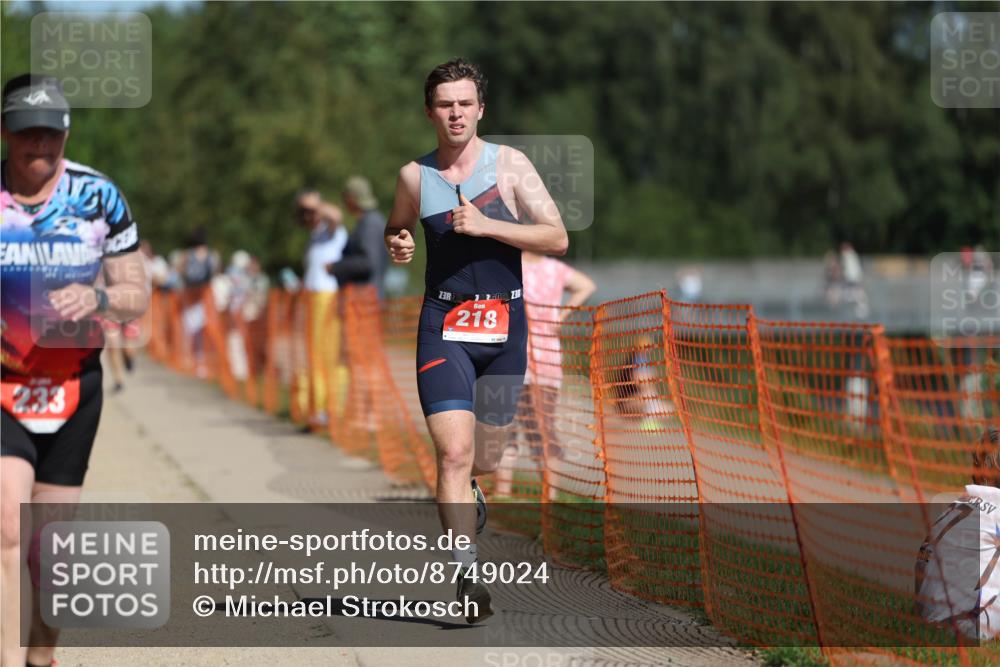 07.09.2025 - 19. Norderstedt Triathlon Michael Strokosch http://msf.ph/oto/8749024 07.09.2025 12:40:48 Laufen 218, 233, 1387, 1392 meine-sportfotos.de