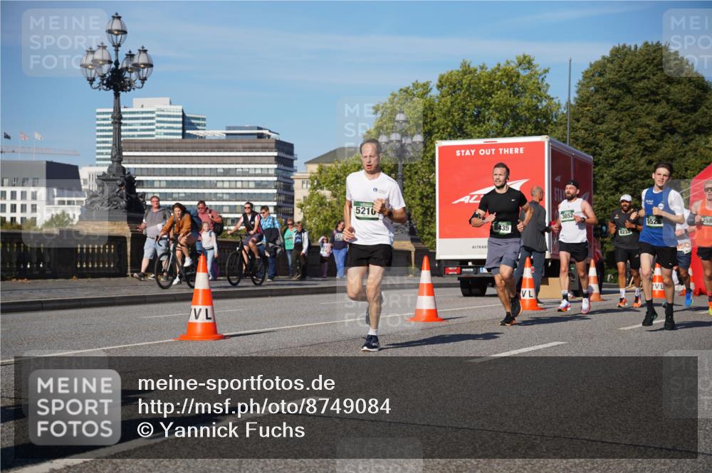 07.09.2025 - BARMER Alsterlauf Yannick Fuchs http://msf.ph/oto/8749084 07.09.2025 09:33:46 Laufen 5210, 3852, 8435, 258, 5528, 8232 meine-sportfotos.de
