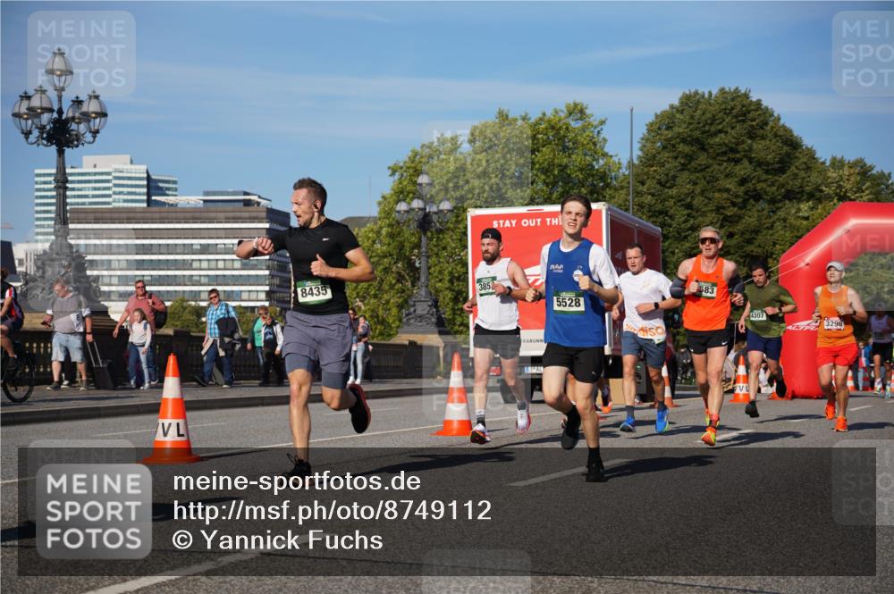 07.09.2025 - BARMER Alsterlauf Yannick Fuchs http://msf.ph/oto/8749112 07.09.2025 09:33:48 Laufen 8435, 385, 5528, 583, 4307, 3296 meine-sportfotos.de