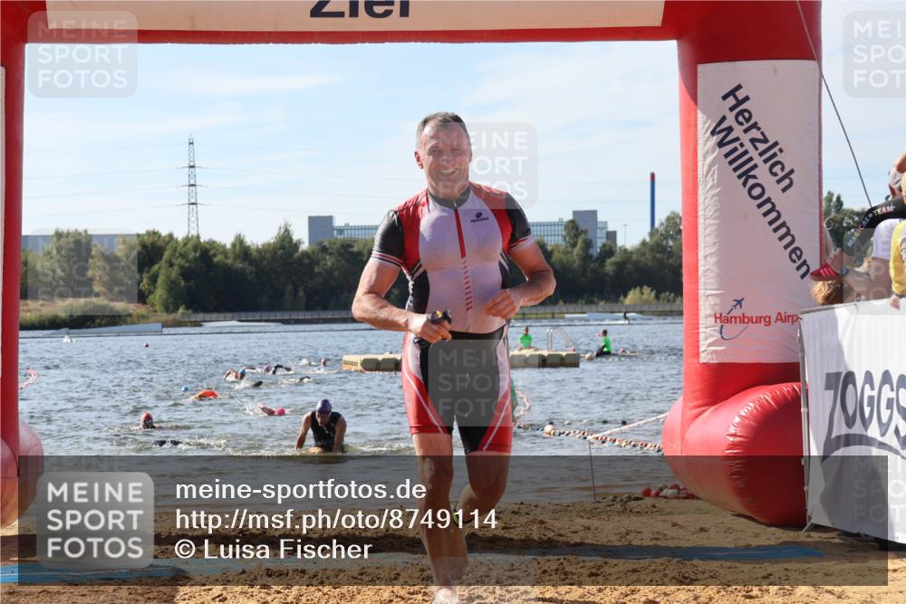 07.09.2025 - 19. Norderstedt Triathlon Luisa Fischer http://msf.ph/oto/8749114 07.09.2025 10:55:26 Schwimmen 276, 834, 1236 meine-sportfotos.de