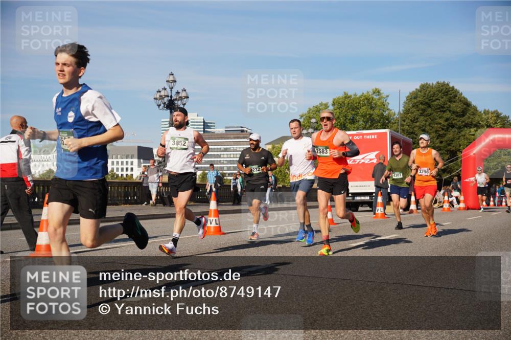 07.09.2025 - BARMER Alsterlauf Yannick Fuchs http://msf.ph/oto/8749147 07.09.2025 09:33:49 Laufen 3852, 232, 2583, 3296, 4307 meine-sportfotos.de