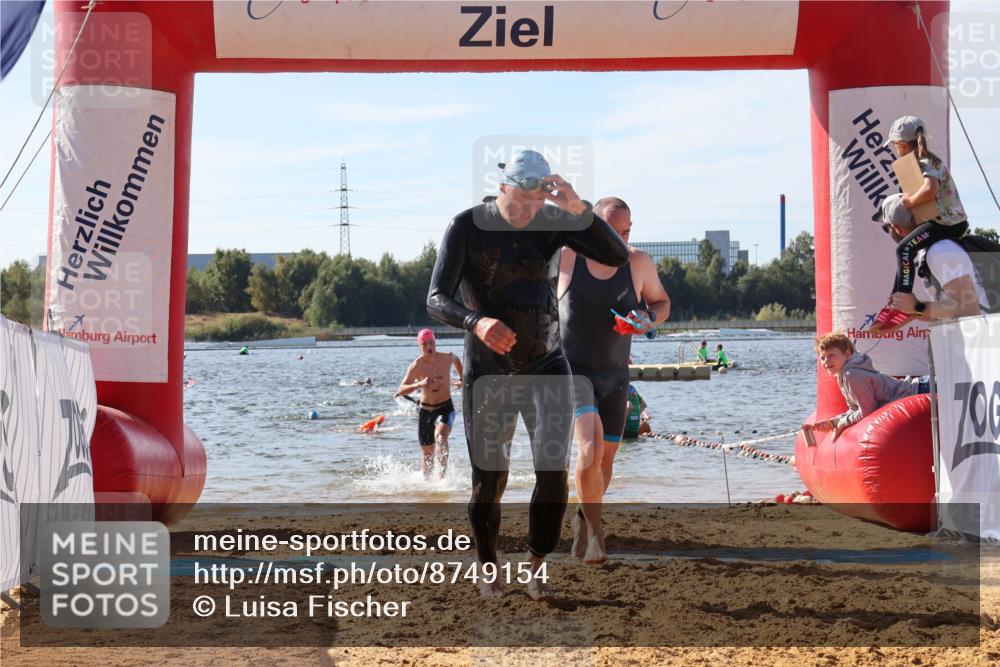 07.09.2025 - 19. Norderstedt Triathlon Luisa Fischer http://msf.ph/oto/8749154 07.09.2025 10:55:40 Schwimmen 774, 796, 1184, 1219 meine-sportfotos.de