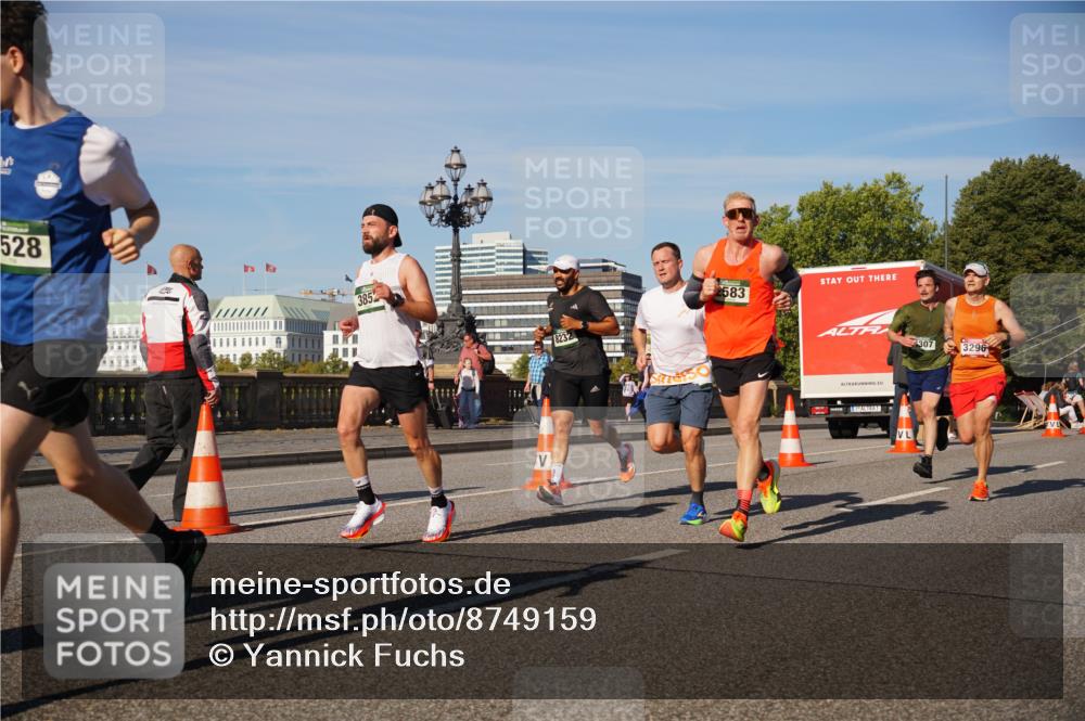 07.09.2025 - BARMER Alsterlauf Yannick Fuchs http://msf.ph/oto/8749159 07.09.2025 09:33:49 Laufen 528, 385, 8232, 2583, 307, 3296 meine-sportfotos.de