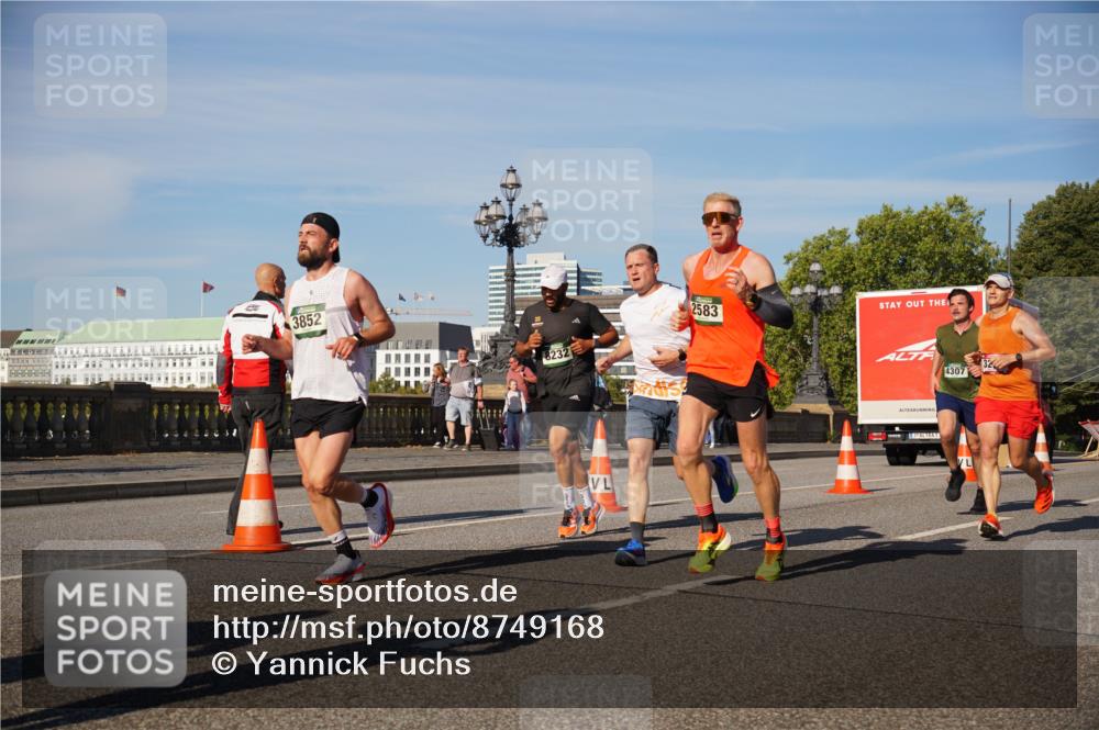 07.09.2025 - BARMER Alsterlauf Yannick Fuchs http://msf.ph/oto/8749168 07.09.2025 09:33:50 Laufen 3852, 8232, 2583, 1, 4307 meine-sportfotos.de