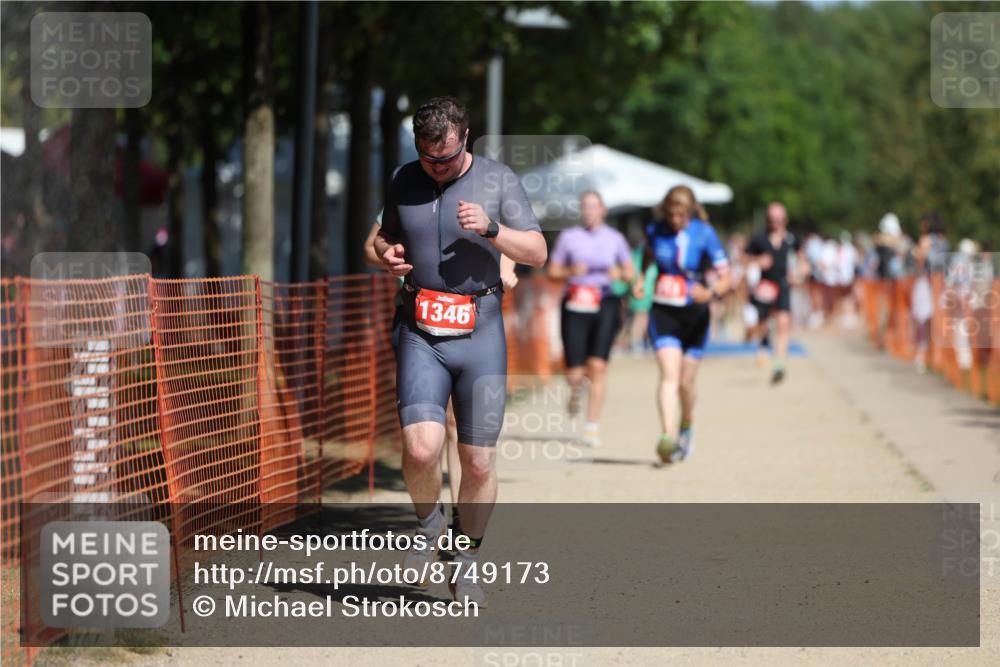 07.09.2025 - 19. Norderstedt Triathlon Michael Strokosch http://msf.ph/oto/8749173 07.09.2025 12:41:10 Laufen 156, 213, 1346 meine-sportfotos.de