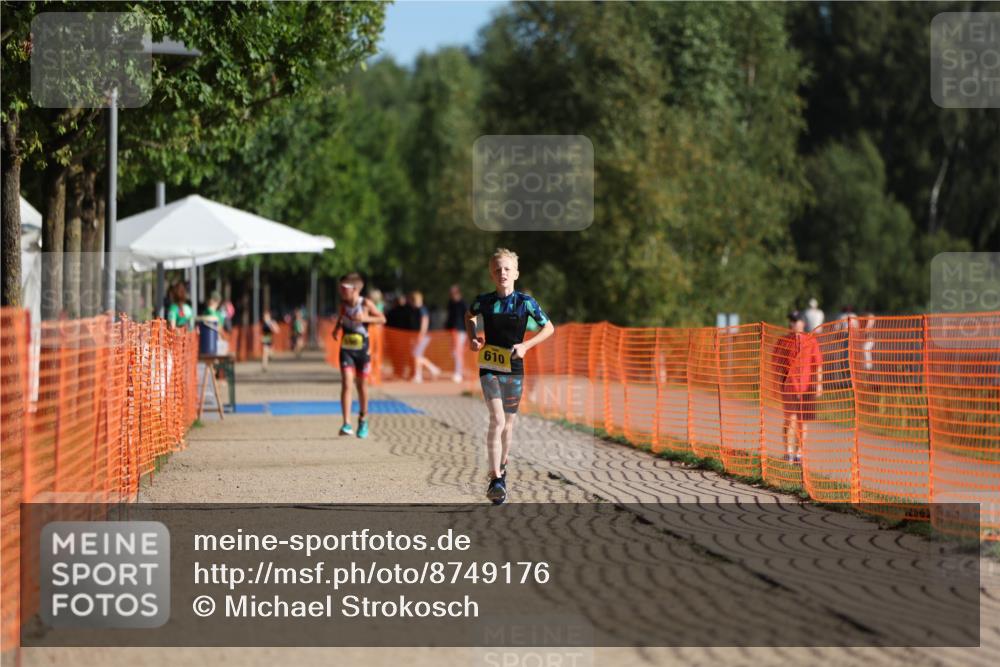 07.09.2025 - 19. Norderstedt Triathlon Michael Strokosch http://msf.ph/oto/8749176 07.09.2025 09:48:24 Laufen 580, 610, 631 meine-sportfotos.de