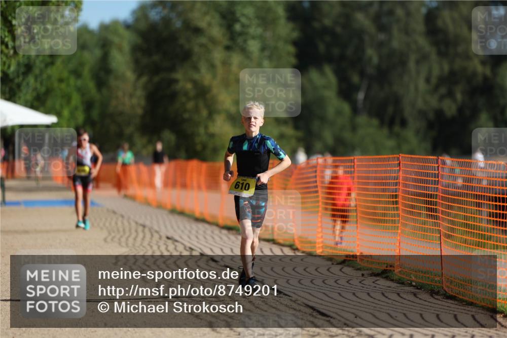 07.09.2025 - 19. Norderstedt Triathlon Michael Strokosch http://msf.ph/oto/8749201 07.09.2025 09:48:27 Laufen 610 meine-sportfotos.de