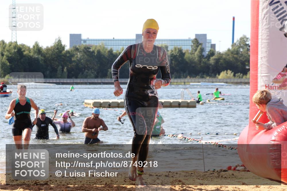 07.09.2025 - 19. Norderstedt Triathlon Luisa Fischer http://msf.ph/oto/8749218 07.09.2025 10:56:11 Schwimmen 229, 1206, 1301, 1308, 1314 meine-sportfotos.de