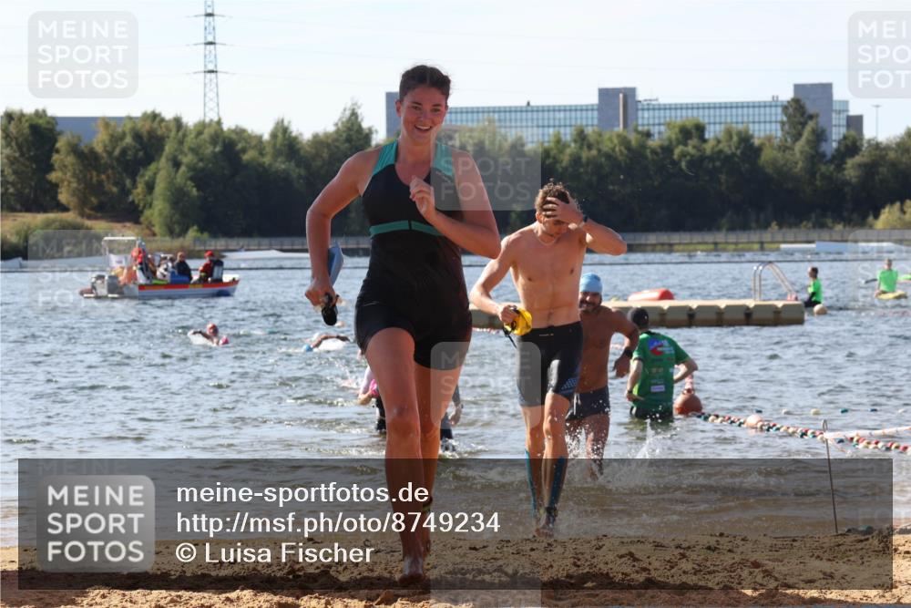 07.09.2025 - 19. Norderstedt Triathlon Luisa Fischer http://msf.ph/oto/8749234 07.09.2025 10:56:14 Schwimmen 229, 760, 1206, 1301, 1308, 1314 meine-sportfotos.de