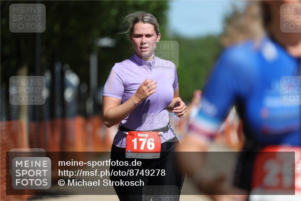 07.09.2025 - 19. Norderstedt Triathlon Michael Strokosch http://msf.ph/oto/8749278 07.09.2025 12:41:20 Laufen 176, 213, 767, 1296 meine-sportfotos.de
