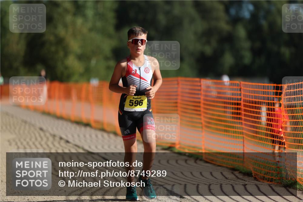 07.09.2025 - 19. Norderstedt Triathlon Michael Strokosch http://msf.ph/oto/8749289 07.09.2025 09:48:37 Laufen 596 meine-sportfotos.de