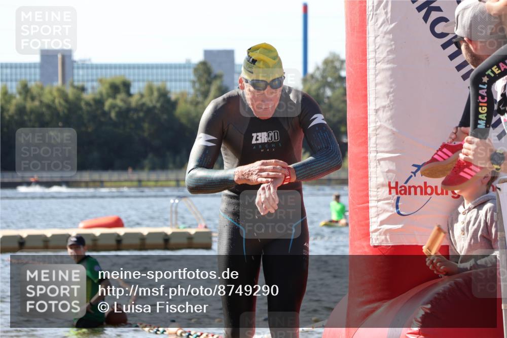 07.09.2025 - 19. Norderstedt Triathlon Luisa Fischer http://msf.ph/oto/8749290 07.09.2025 10:56:25 Schwimmen 203, 760, 1194, 1195, 1206, 1308 meine-sportfotos.de