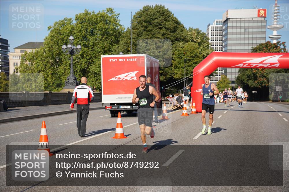 07.09.2025 - BARMER Alsterlauf Yannick Fuchs http://msf.ph/oto/8749292 07.09.2025 09:33:57 Laufen 4305, 1, 3516 meine-sportfotos.de