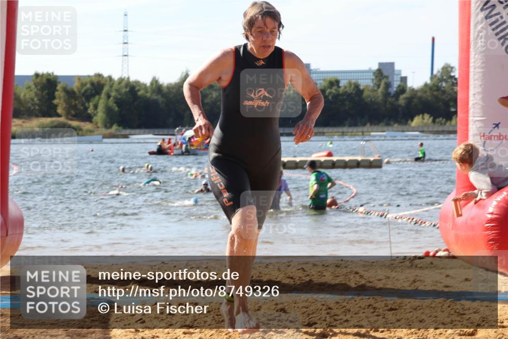 07.09.2025 - 19. Norderstedt Triathlon Luisa Fischer http://msf.ph/oto/8749326 07.09.2025 10:56:38 Schwimmen 203, 1194, 1195, 1229 meine-sportfotos.de