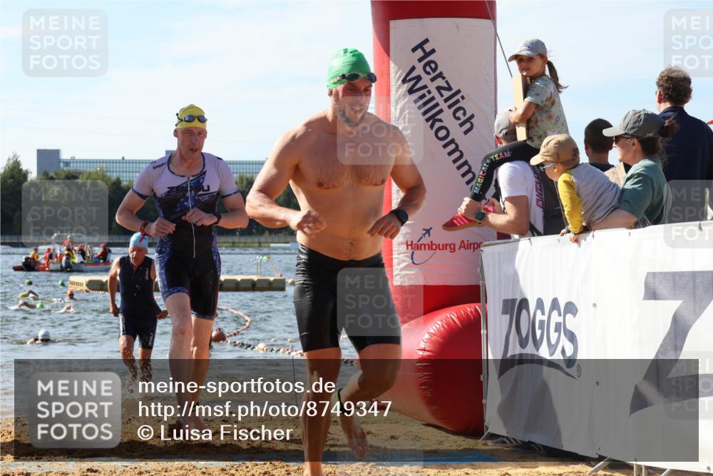 07.09.2025 - 19. Norderstedt Triathlon Luisa Fischer http://msf.ph/oto/8749347 07.09.2025 10:56:49 Schwimmen 296, 1229, 1279, 1395 meine-sportfotos.de