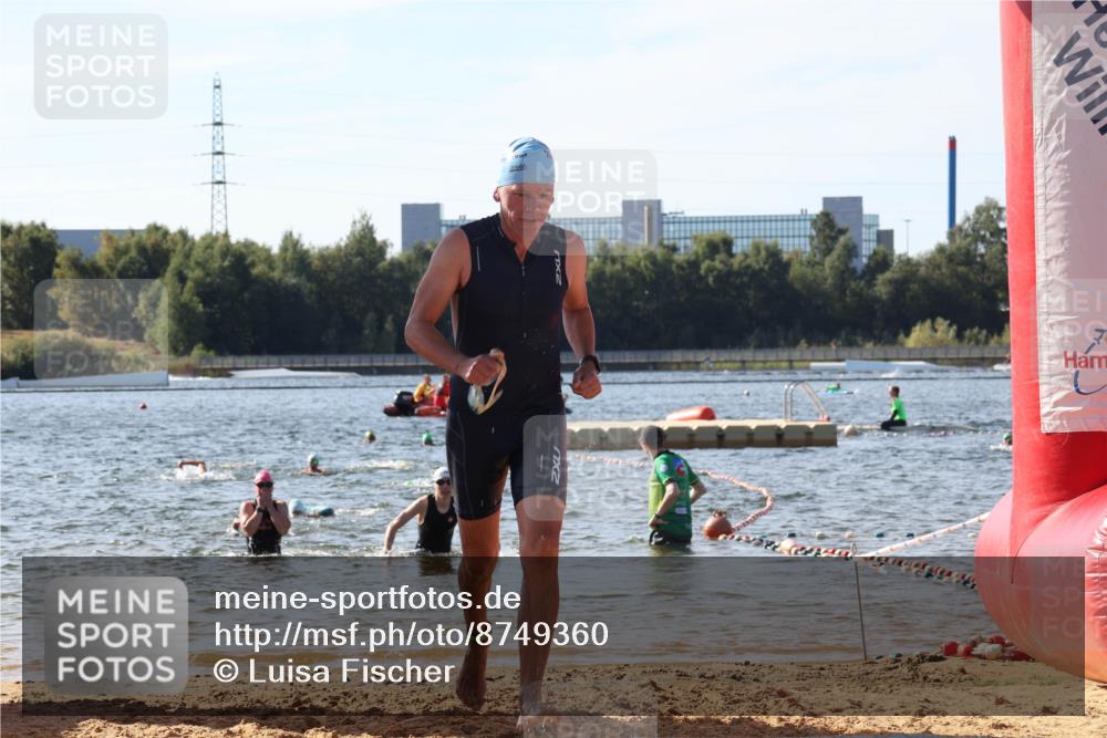 07.09.2025 - 19. Norderstedt Triathlon Luisa Fischer http://msf.ph/oto/8749360 07.09.2025 10:56:52 Schwimmen 296, 1279, 1395 meine-sportfotos.de