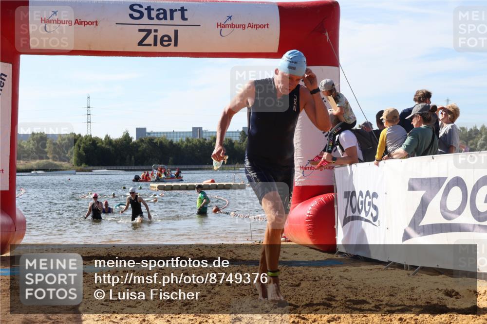 07.09.2025 - 19. Norderstedt Triathlon Luisa Fischer http://msf.ph/oto/8749376 07.09.2025 10:56:54 Schwimmen 296, 1152, 1279, 1395 meine-sportfotos.de