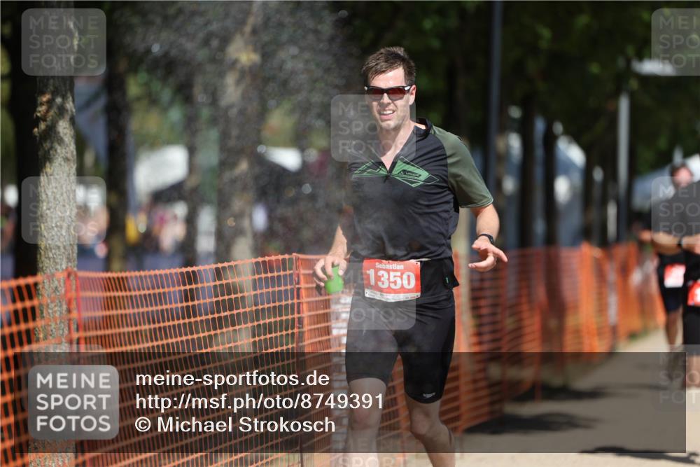 07.09.2025 - 19. Norderstedt Triathlon Michael Strokosch http://msf.ph/oto/8749391 07.09.2025 12:41:34 Laufen 164, 287, 823, 846, 1350 meine-sportfotos.de