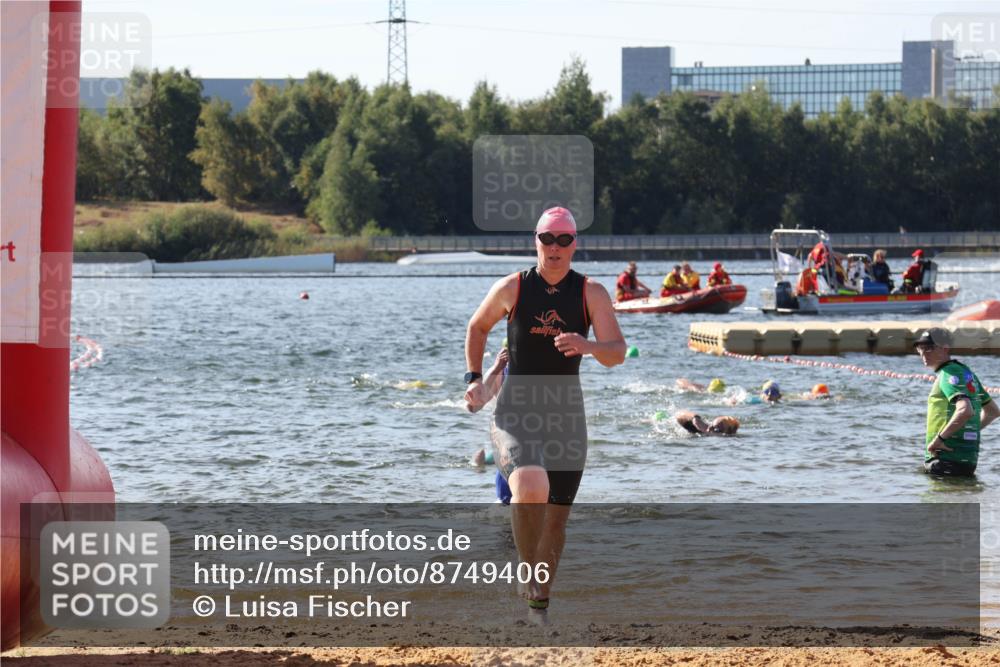 07.09.2025 - 19. Norderstedt Triathlon Luisa Fischer http://msf.ph/oto/8749406 07.09.2025 10:57:02 Schwimmen 1152, 1279, 1394 meine-sportfotos.de