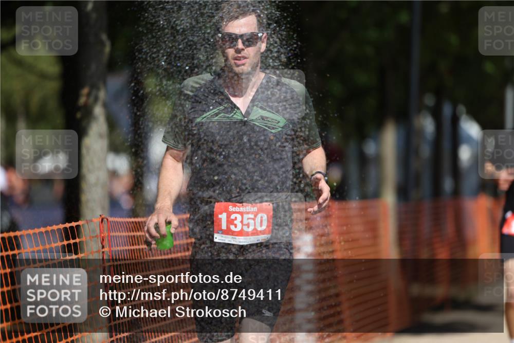 07.09.2025 - 19. Norderstedt Triathlon Michael Strokosch http://msf.ph/oto/8749411 07.09.2025 12:41:35 Laufen 164, 287, 823, 846, 1350 meine-sportfotos.de
