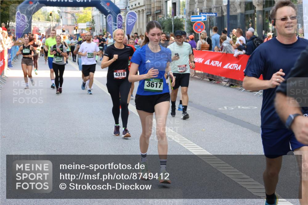 07.09.2025 - BARMER Alsterlauf Strokosch-Dieckow http://msf.ph/oto/8749412 07.09.2025 10:15:59 Ziel 2431, 2473, 2638, 2849, 3061, 3127, 3429, 3430, 3582, 3903, 4047, 4070, 5360, 5362, 5676, 5737, 5756, 6065, 6110, 6247, 8018, 8313, 8468 meine-sportfotos.de
