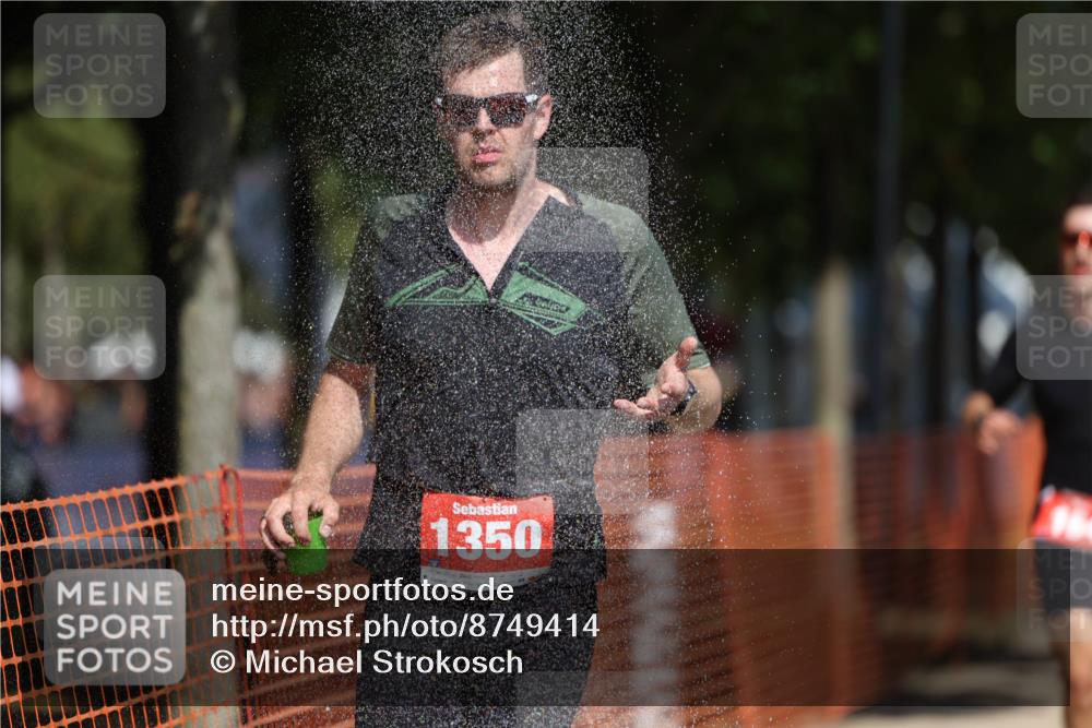 07.09.2025 - 19. Norderstedt Triathlon Michael Strokosch http://msf.ph/oto/8749414 07.09.2025 12:41:35 Laufen 164, 287, 823, 846, 1350 meine-sportfotos.de