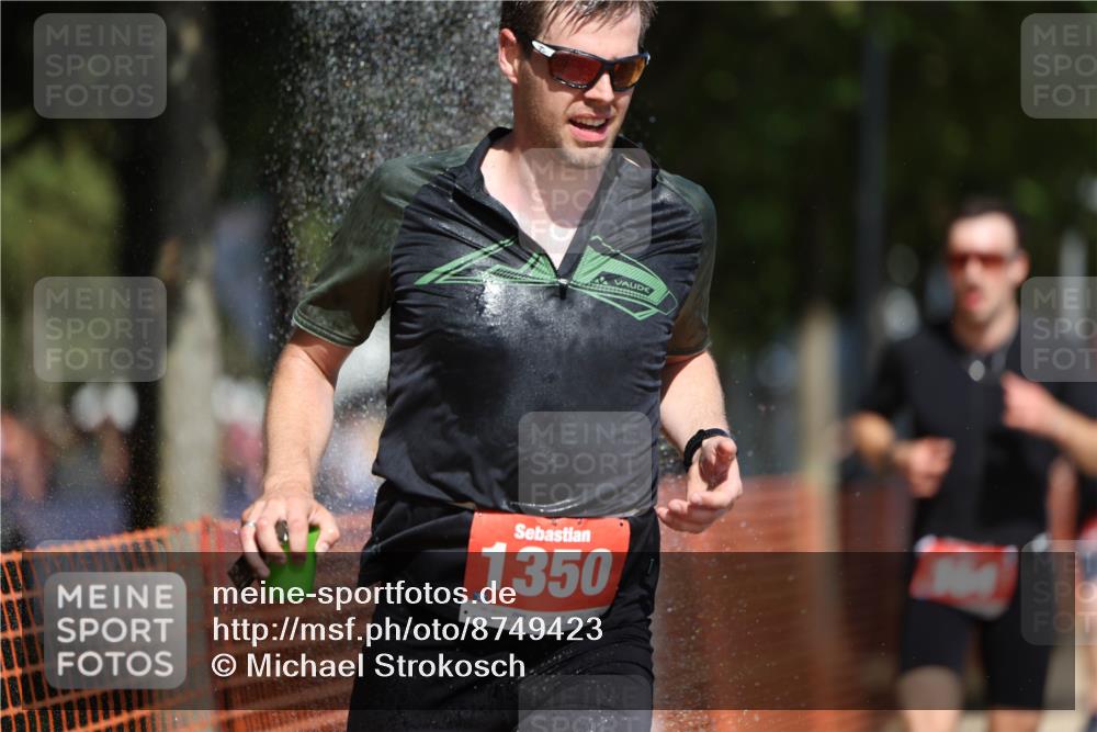 07.09.2025 - 19. Norderstedt Triathlon Michael Strokosch http://msf.ph/oto/8749423 07.09.2025 12:41:35 Laufen 164, 287, 823, 846, 1350 meine-sportfotos.de