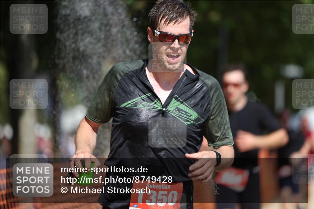 07.09.2025 - 19. Norderstedt Triathlon Michael Strokosch http://msf.ph/oto/8749428 07.09.2025 12:41:36 Laufen 164, 287, 823, 846, 1350 meine-sportfotos.de