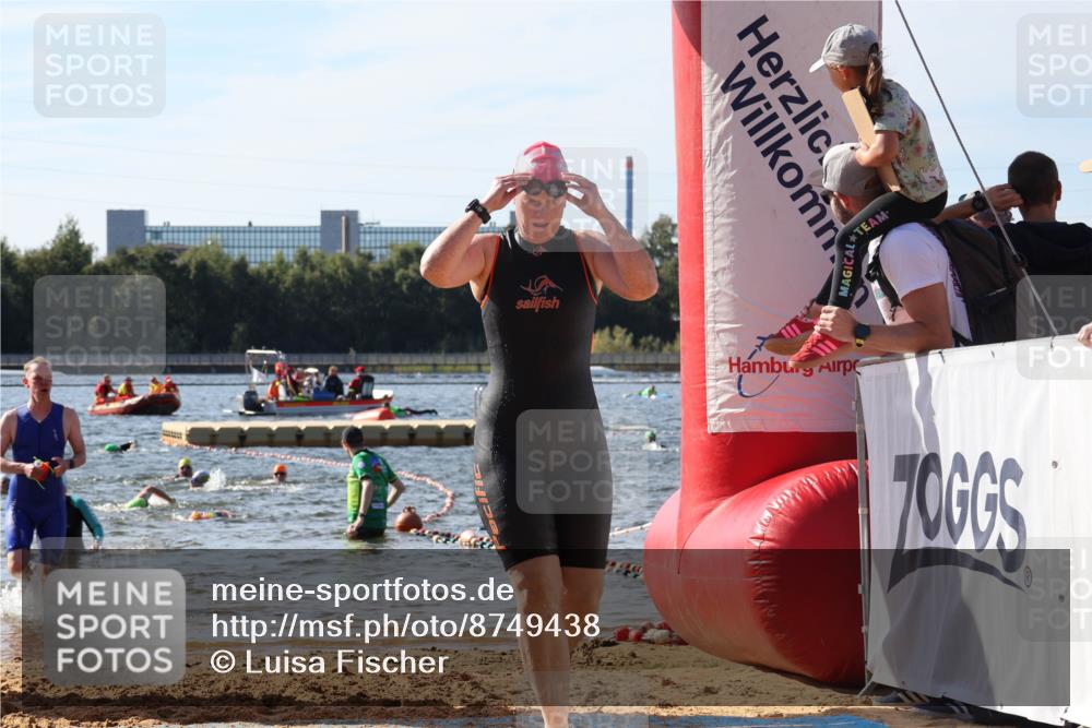 07.09.2025 - 19. Norderstedt Triathlon Luisa Fischer http://msf.ph/oto/8749438 07.09.2025 10:57:05 Schwimmen 1152, 1394 meine-sportfotos.de