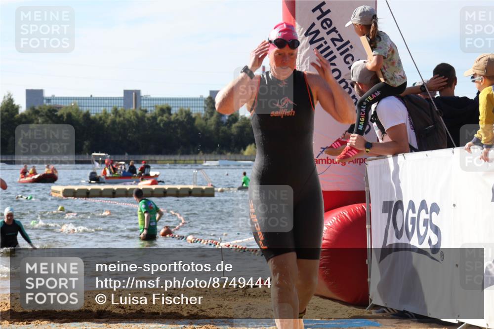 07.09.2025 - 19. Norderstedt Triathlon Luisa Fischer http://msf.ph/oto/8749444 07.09.2025 10:57:05 Schwimmen 1152, 1394 meine-sportfotos.de