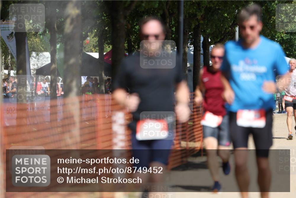 07.09.2025 - 19. Norderstedt Triathlon Michael Strokosch http://msf.ph/oto/8749452 07.09.2025 12:41:39 Laufen 164, 287, 823, 846, 1350 meine-sportfotos.de